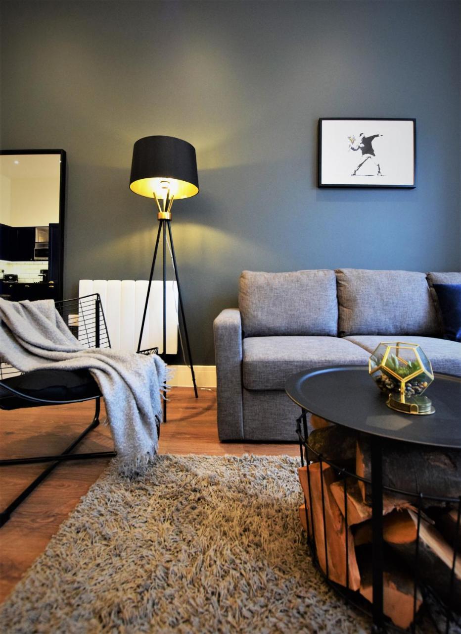 The Hubert - Your Apartment Bristol Bagian luar foto