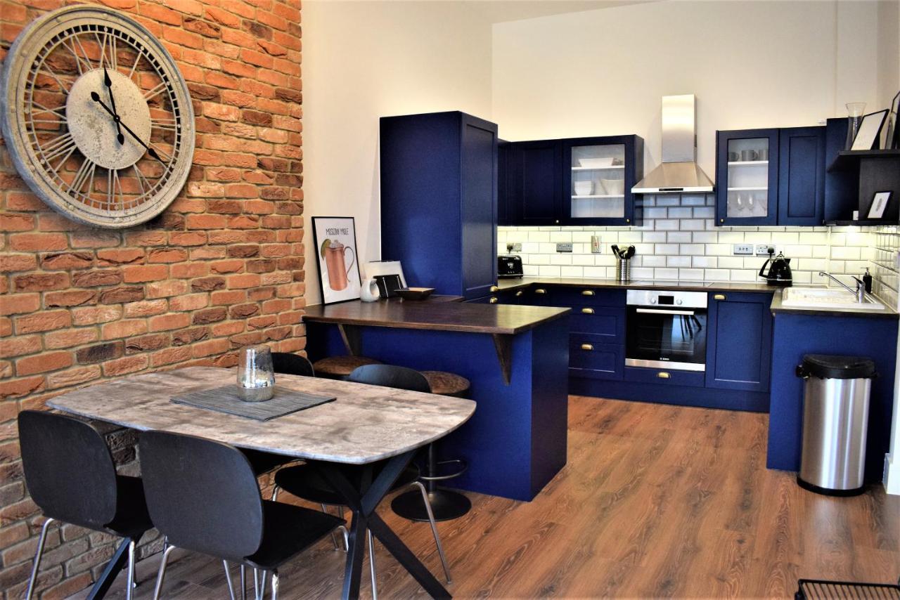 The Hubert - Your Apartment Bristol Bagian luar foto