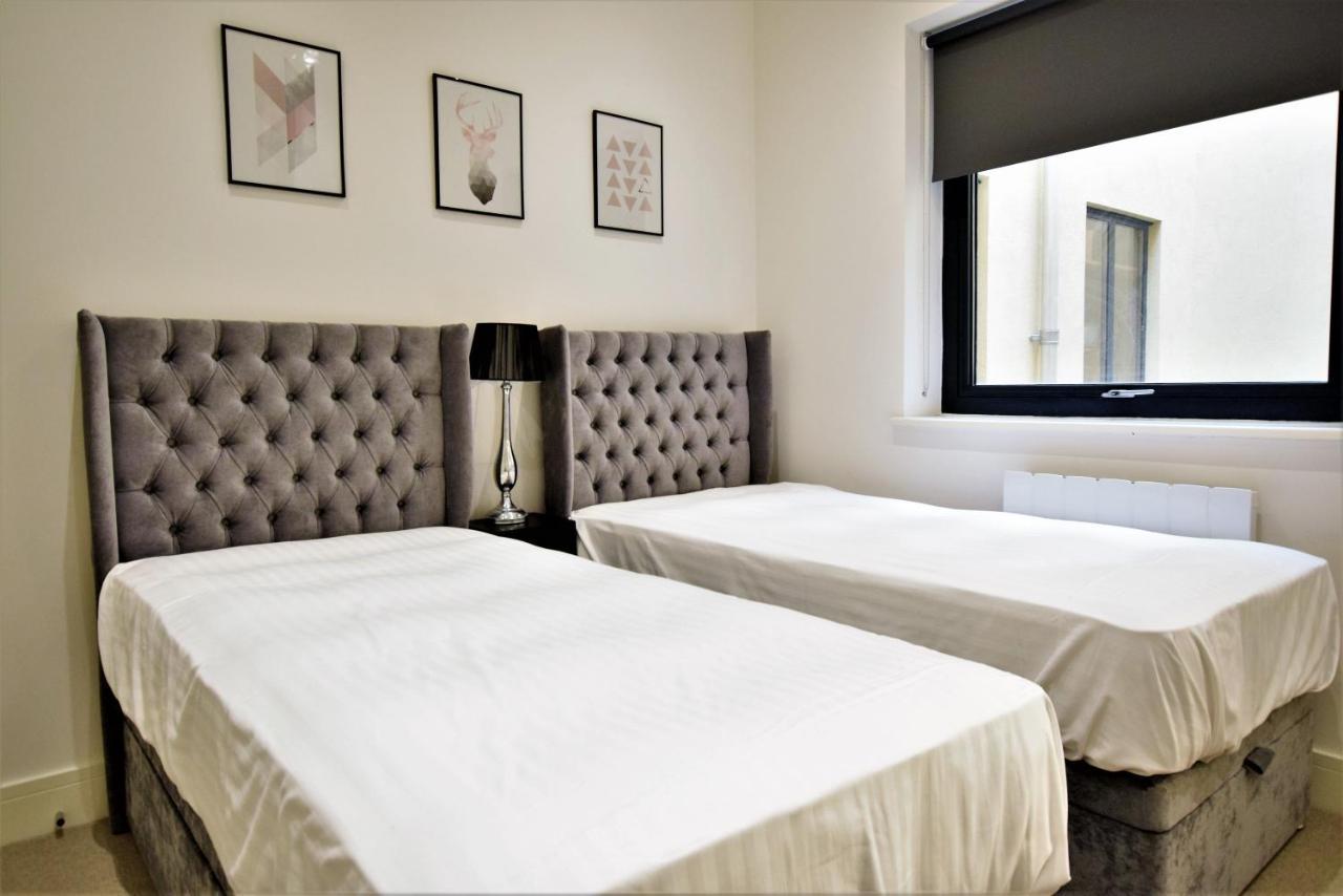 The Hubert - Your Apartment Bristol Bagian luar foto