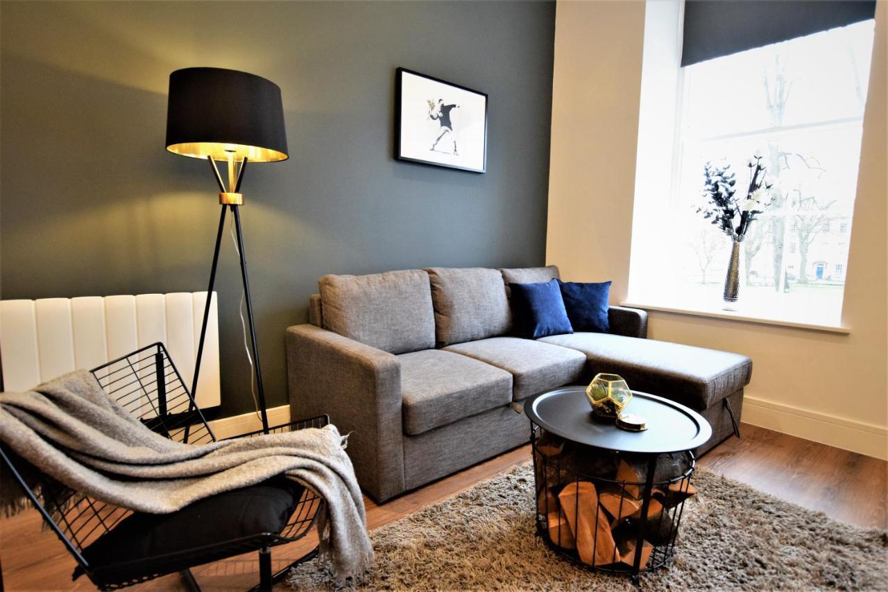 The Hubert - Your Apartment Bristol Bagian luar foto