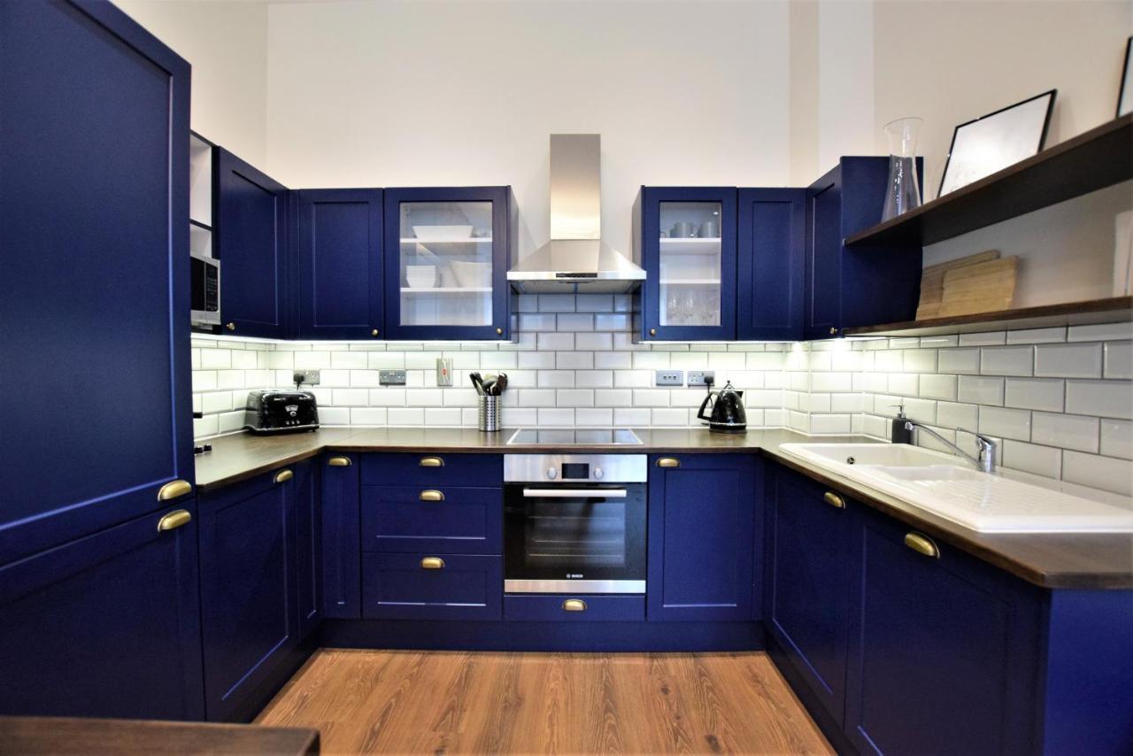 The Hubert - Your Apartment Bristol Bagian luar foto