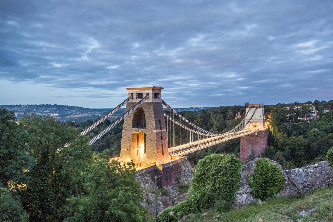 The Hubert - Your Apartment Bristol Bagian luar foto